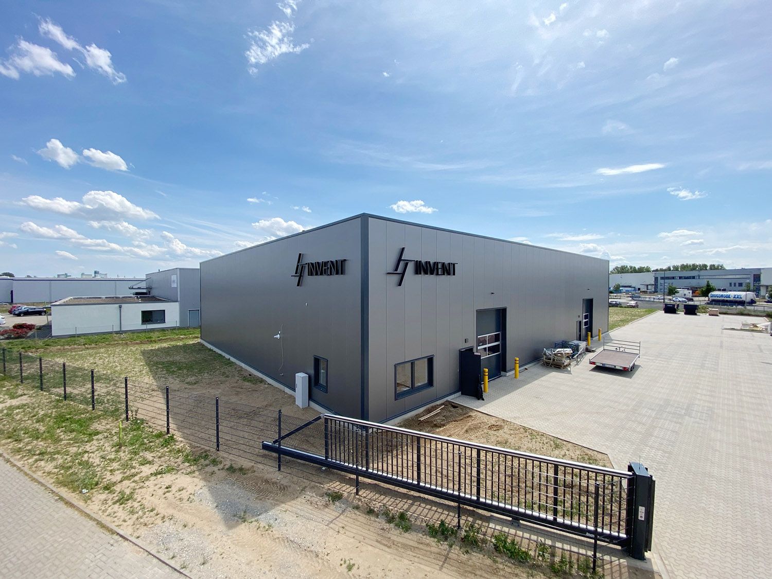 Schriftcenter_Braunschweig_Lichtwerbung-Invent-Braunschweig